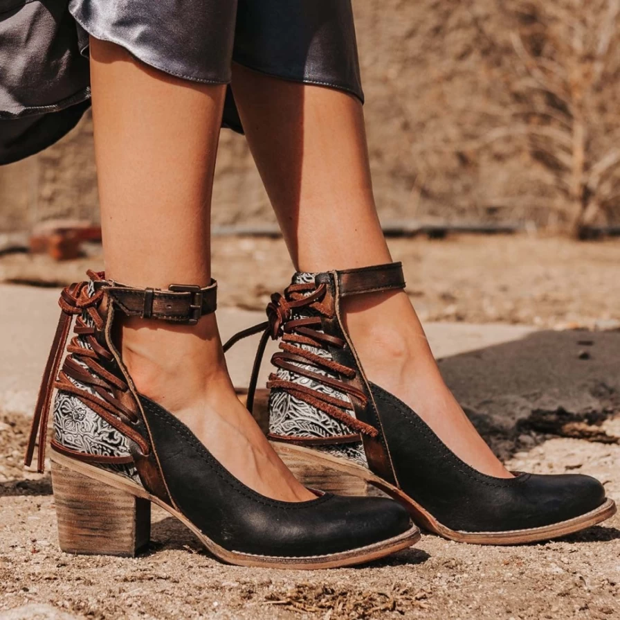 Freebird Stores Women's Raeanne Black Multi Shoes