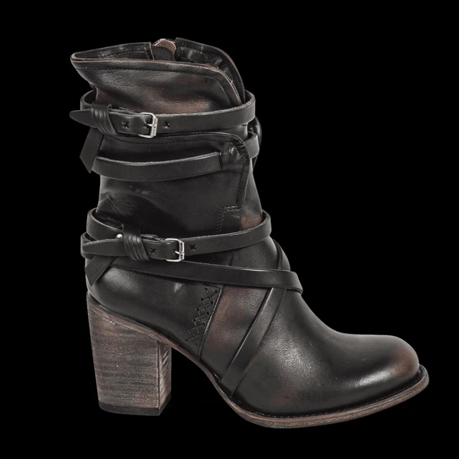 Freebird Stores Women's Black Baker Boots - Stylish & Comfortable Footwear